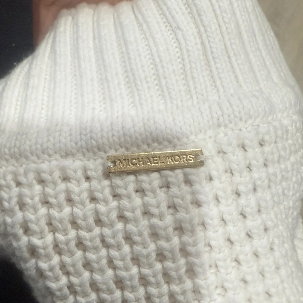 Michael Kors White Sleeveless Knit Sweater
